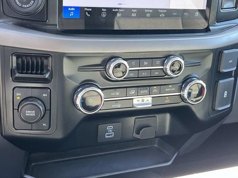 Used 2024 Ford F150 XLT image 31