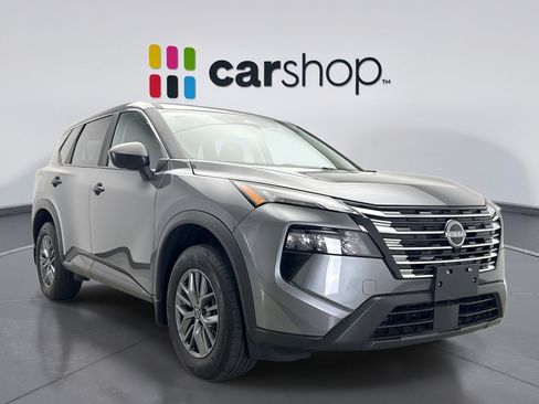 Used 2025 Nissan Rogue S FWD image 7