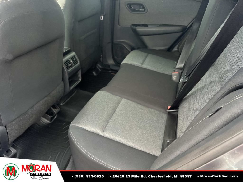 Used 2022 Nissan Rogue S FWD image 12