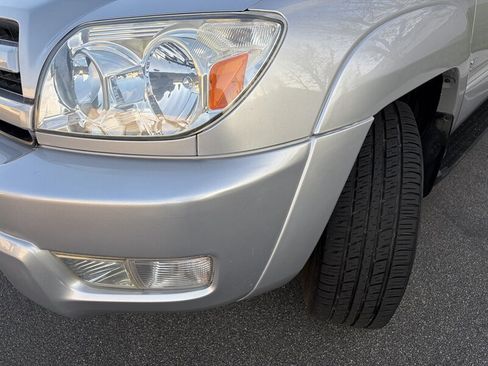 Used 2004 Toyota 4Runner SR5 RWD image 27