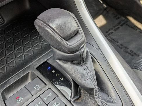 Used 2023 Toyota RAV4 LE AWD/4WD image 12
