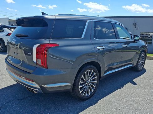 Used 2023 Hyundai Palisade Calligraphy w/ Cargo Package AWD/4WD image 5
