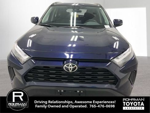 Used 2022 Toyota RAV4 XLE AWD/4WD image 9