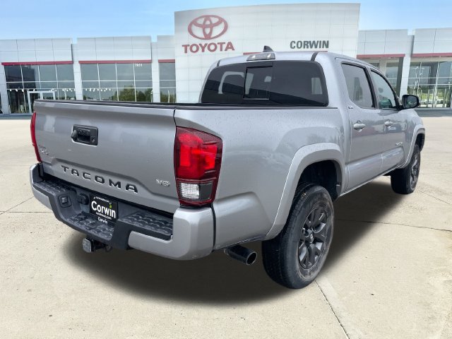 Used 2023 Toyota Tacoma SR5 w/ Technology Package AWD/4WD image 5