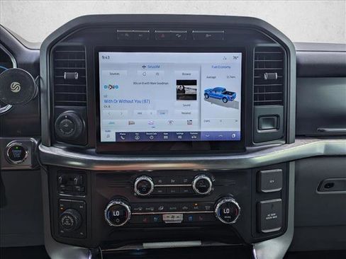 Used 2021 Ford F150 Lariat w/ Max Trailer Tow Package image 14