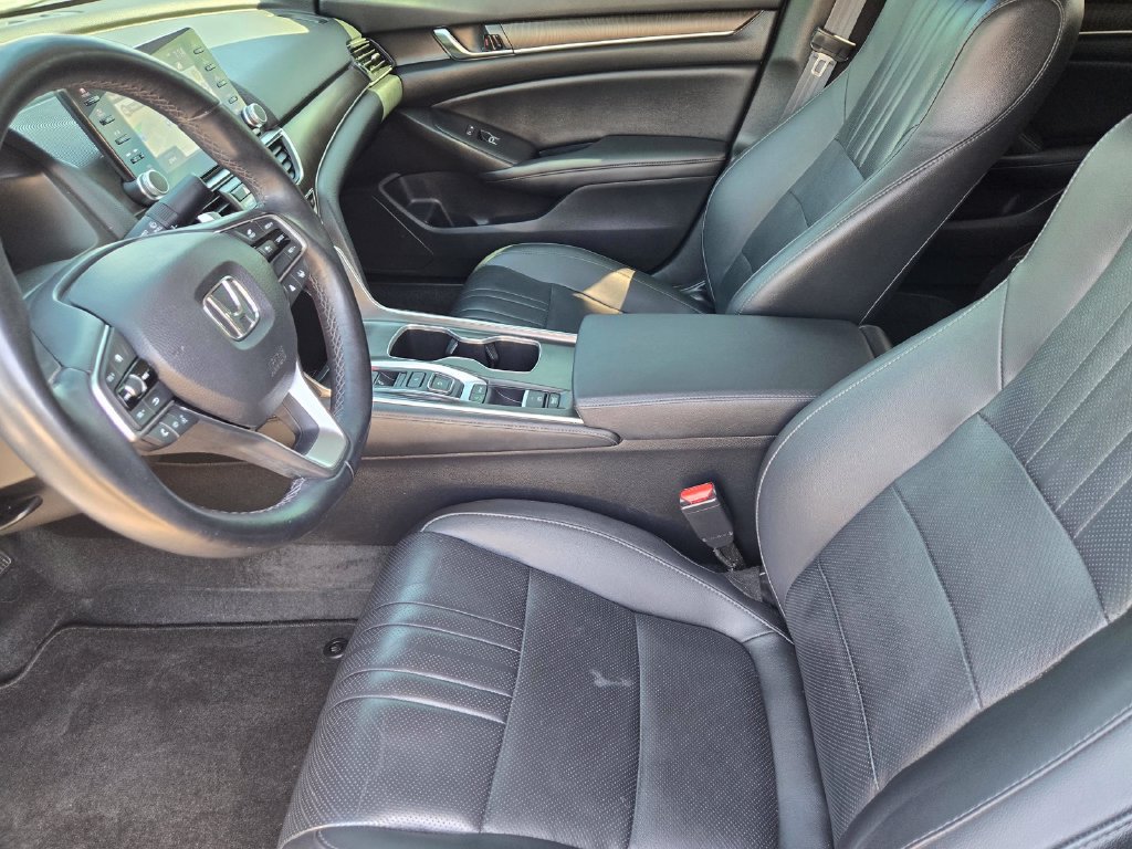Used 2021 Honda Accord Touring image 17