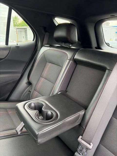 Used 2023 Chevrolet Equinox RS AWD/4WD image 30