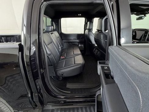 Used 2025 Ford F150 Lariat w/ Equipment Group 501A Mid image 5