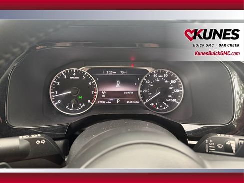 Used 2025 Nissan Pathfinder SV AWD/4WD image 14