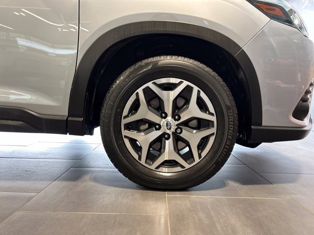 Used 2023 Subaru Forester Premium AWD/4WD image 44