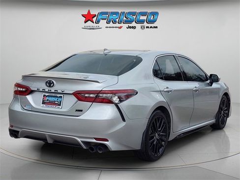 Used 2022 Toyota Camry XSE image 10
