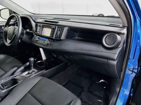 Used 2018 Toyota RAV4 XLE FWD image 34