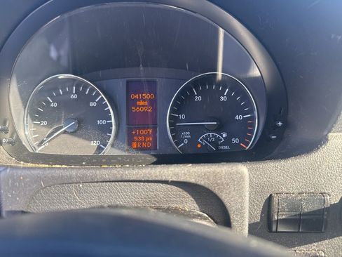 Used 2016 Mercedes-Benz Sprinter 2500 image 8