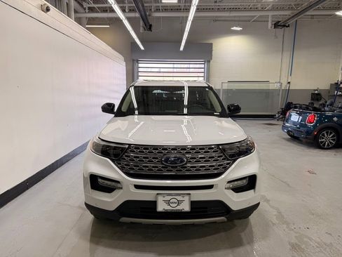 Used 2022 Ford Explorer Limited image 8