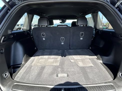 Used 2024 Jeep Grand Cherokee Limited RWD image 15