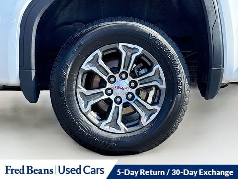 Used 2025 GMC Sierra 1500 SLT AWD/4WD image 33