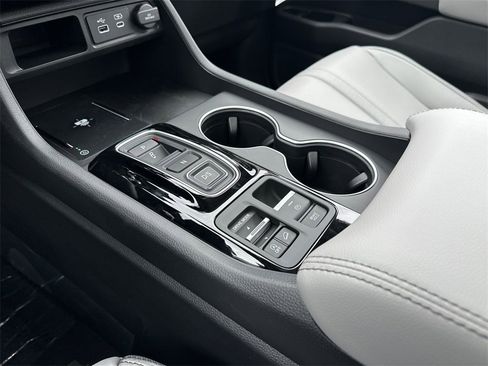 New 2025 Honda Pilot Touring image 34