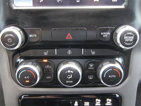 Used 2022 RAM 1500 Big Horn AWD/4WD image 34