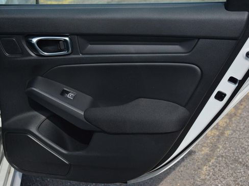 Used 2025 Honda Civic Sport image 18