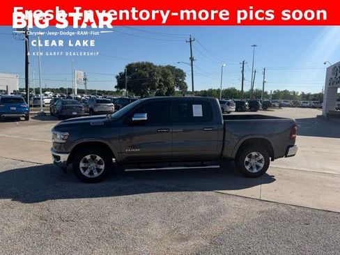 Used 2022 RAM 1500 Laramie AWD/4WD image 1