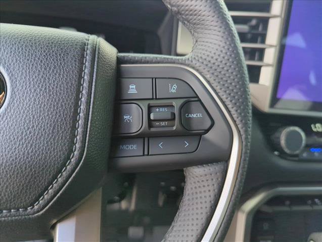 Used 2026 Toyota Tundra Limited AWD/4WD image 21