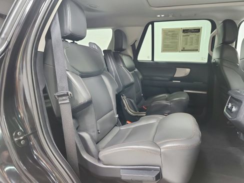 Used 2025 Ford Expedition Active AWD/4WD image 48