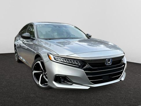 Used 2022 Honda Accord Sport image 1