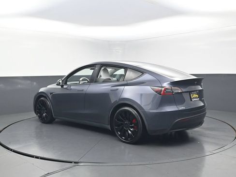 Used 2022 Tesla Model Y Performance AWD/4WD image 4