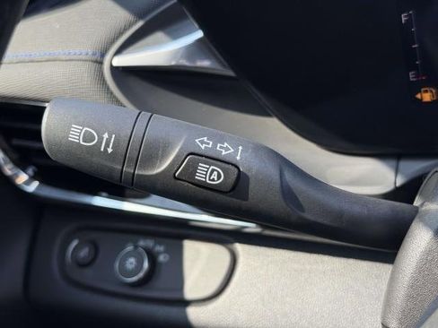 Used 2024 Buick Envista Sport Touring w/ Convenience I Package image 19