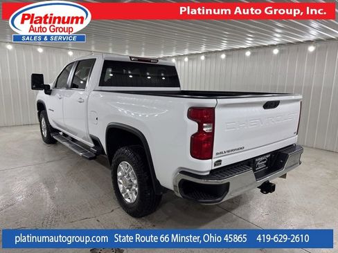 Used 2024 Chevrolet Silverado 2500 LT image 3