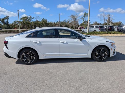 New 2026 Kia K5 GT-Line image 4