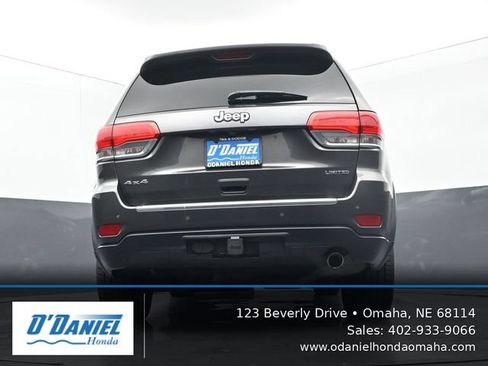Used 2015 Jeep Grand Cherokee Limited w/ Trailer Tow Group IV AWD/4WD image 11