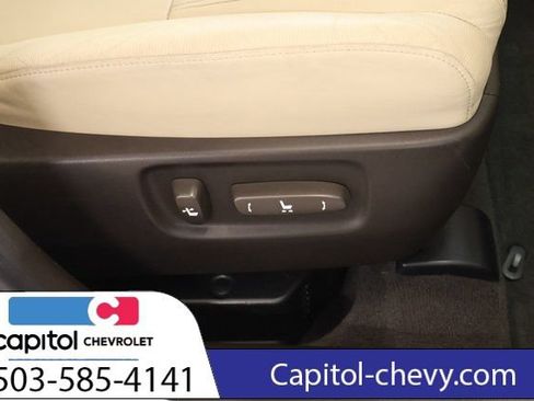 Used 2010 Lexus HS 250h w/ Preferred Accessory Package FWD image 25