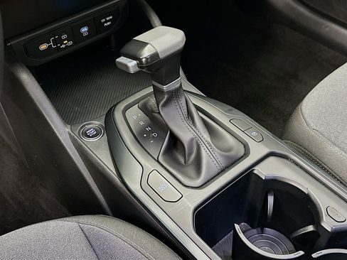 Used 2025 Kia K4 LXS image 25