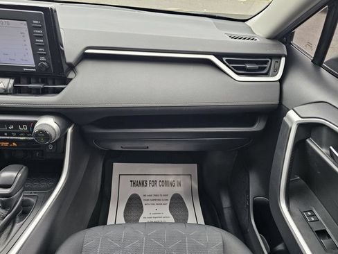 Used 2020 Toyota RAV4 XLE w/ All Weather Liner Package AWD/4WD image 29