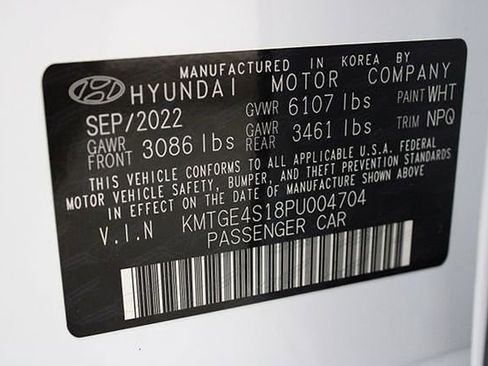 Used 2023 Genesis G80 image 24