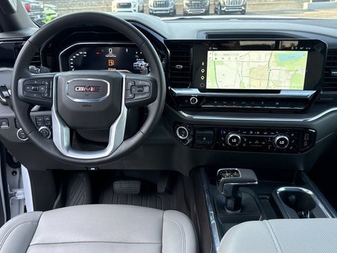 Used 2024 GMC Sierra 1500 SLT w/ SLT Premium Plus Package AWD/4WD image 7