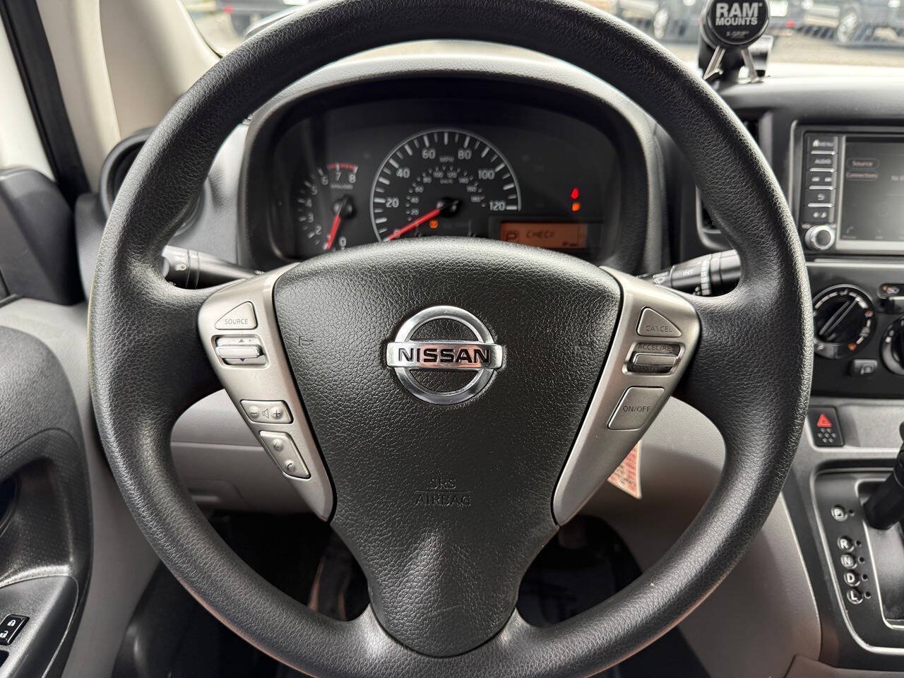 Used 2020 Nissan NV200 SV FWD image 24