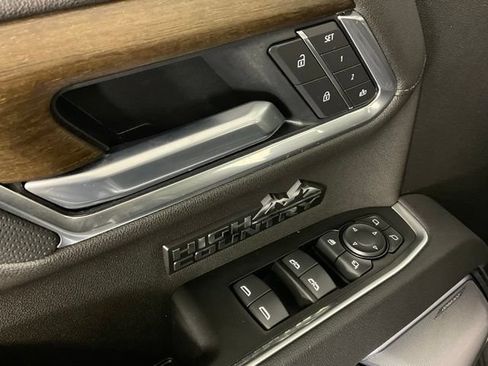 Used 2026 Chevrolet Silverado 1500 High Country w/ Technology Package AWD/4WD image 23