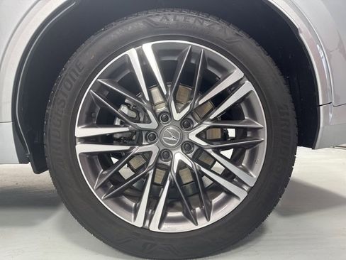 Used 2025 Acura MDX SH-AWD w/ Advance Package image 9