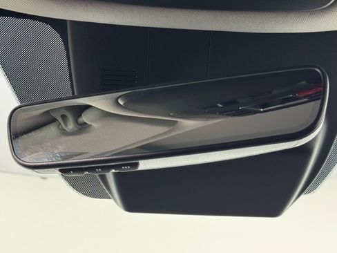 Used 2024 Kia Carnival SX Prestige image 36