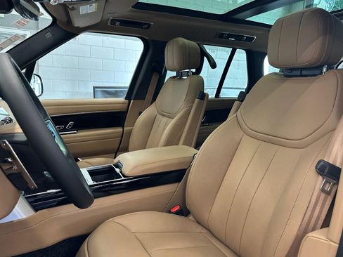 New 2026 Land Rover Range Rover SE image 6