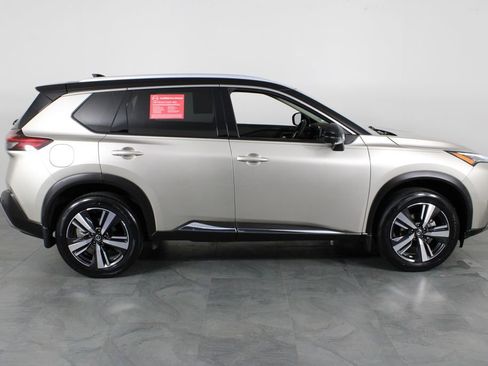 Used 2021 Nissan Rogue SL w/ Premium Package image 15