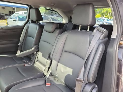 Certified 2024 Honda Odyssey Touring image 12
