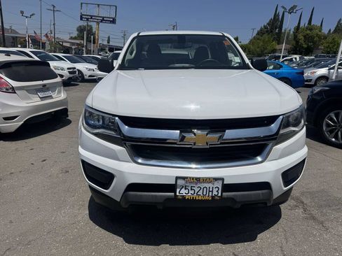 Used 2018 Chevrolet Colorado W/T image 2