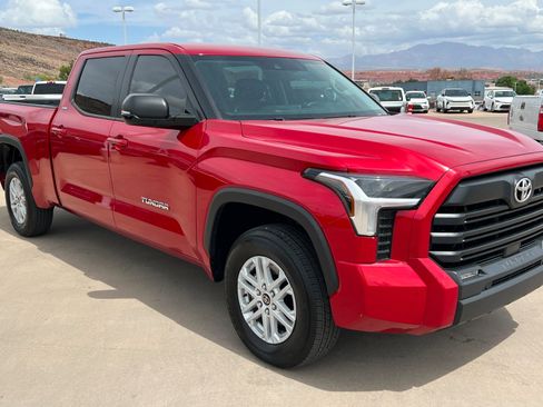 Used 2024 Toyota Tundra SR5 w/ SR5 Premium Package AWD/4WD image 7