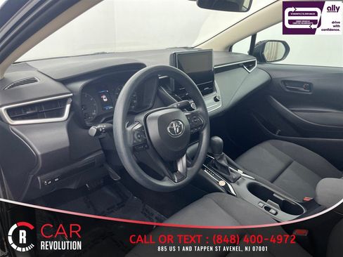 Used 2024 Toyota Corolla LE FWD image 11