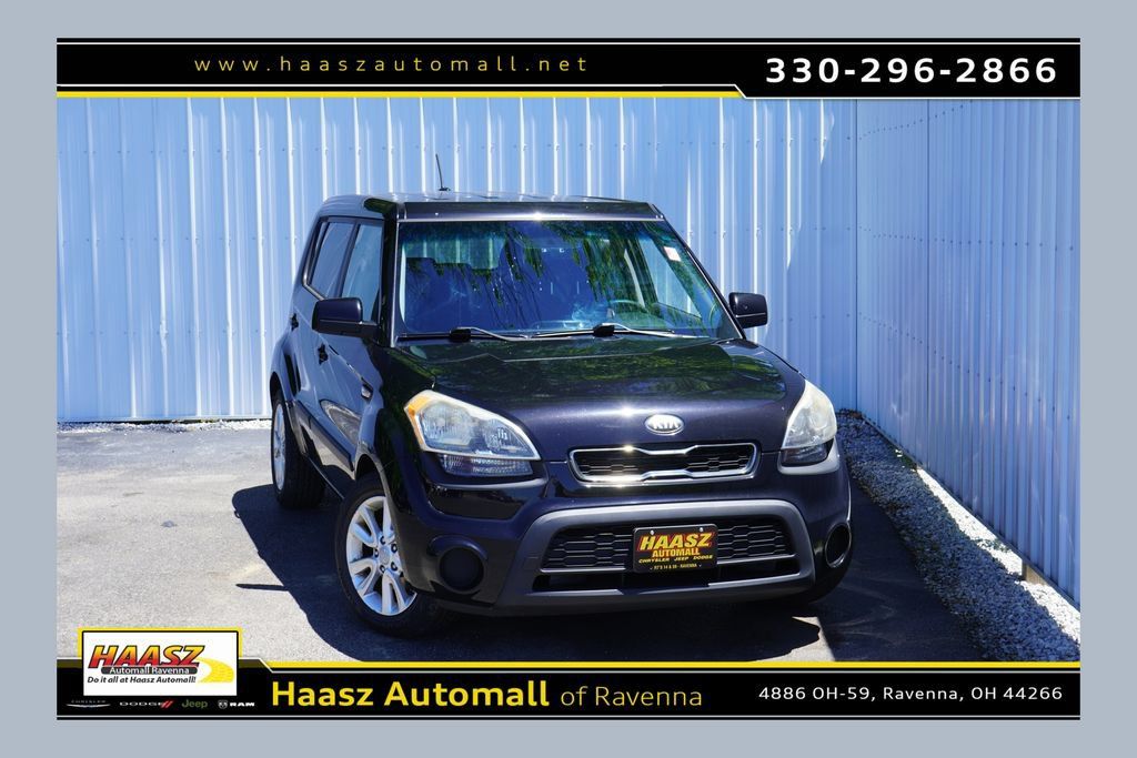 Used 2013 Kia Soul FWD image 1