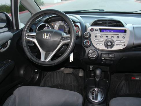 Used 2013 Honda Fit image 9