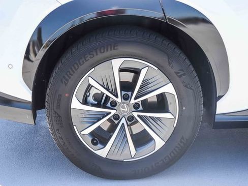 Used 2023 Lexus RZ 450e Premium w/ Technology Package AWD/4WD image 9